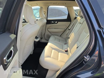 2026 Volvo XC60 B5 Ultra - miniatura 13