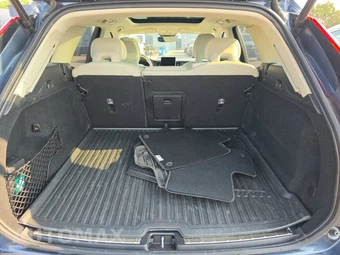 2026 Volvo XC60 B5 Ultra - miniatura 16