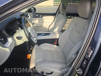 2026 Volvo XC60 B5 Ultra - miniatura 7