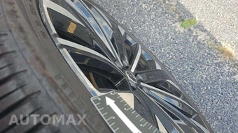 2026 Volvo XC60 B5 Ultra - miniatura 21