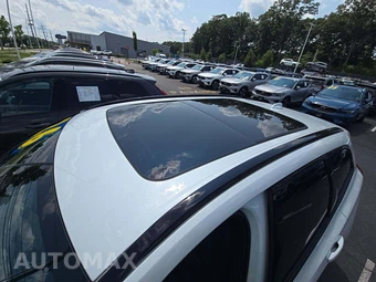 2026 Volvo XC60 Plug-In Hybrid T8 Ultra Black Edition - miniatura 12