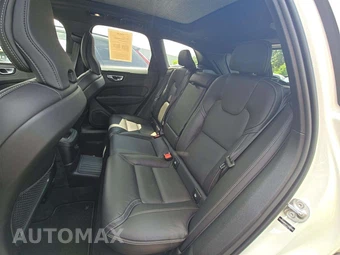 2026 Volvo XC60 Plug-In Hybrid T8 Ultra Black Edition - miniatura 13
