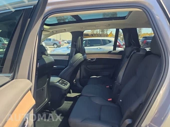 2026 Volvo XC90 B5 Core 7-Passenger - miniatura 13