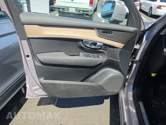 2026 Volvo XC90 B5 Core 7-Passenger - miniatura 9