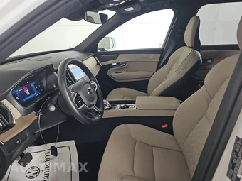 2026 Volvo XC90 B6 Plus 7-Passenger – miniatura 7