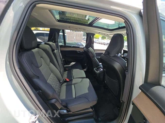 2026 Volvo XC90 B6 Plus 7-Passenger - miniatura 17
