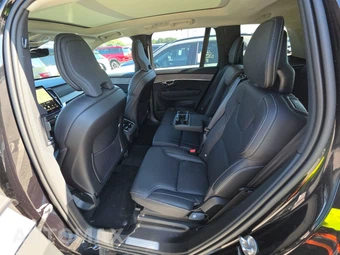 2026 Volvo XC90 B6 Ultra 7-Passenger - miniatura 13