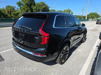 2026 Volvo XC90 B6 Ultra 7-Passenger - miniatura 4