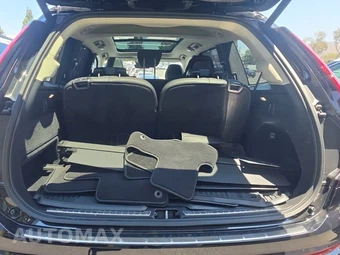 2026 Volvo XC90 B6 Ultra Dark Theme 7-Passenger - miniatura 17