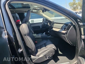 2026 Volvo XC90 B6 Ultra Dark Theme 7-Passenger - miniatura 8