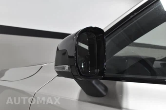 2026 Volvo XC90 B6 Ultra Dark Theme 7-Passenger - miniatura 18
