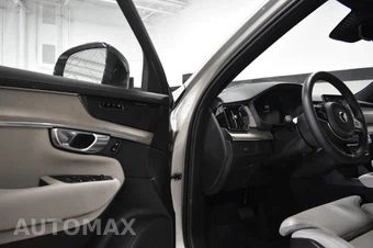2026 Volvo XC90 B6 Ultra Dark Theme 7-Passenger - miniatura 19