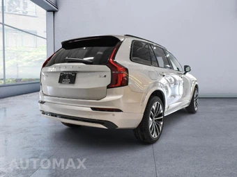 2026 Volvo XC90 B6 Ultra Dark Theme 7-Passenger - miniatura 5