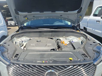2026 Volvo XC90 Plug-In Hybrid T8 Plus 6-Passenger - miniatura 16