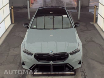 2027 BMW M5 Sedan - miniatura 2