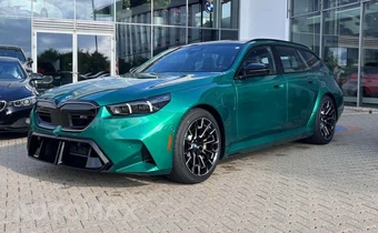 2027 BMW M5 Touring Wagon – miniatura 2