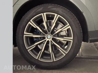2027 BMW X6 Sports Activity Coupe M60i xDrive - miniatura 12