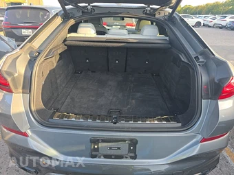 2027 BMW X6 Sports Activity Coupe M60i xDrive - miniatura 23
