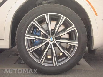 2027 BMW X6 Sports Activity Coupe M60i xDrive - miniatura 10