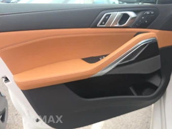 2027 BMW X6 Sports Activity Coupe M60i xDrive - miniatura 15