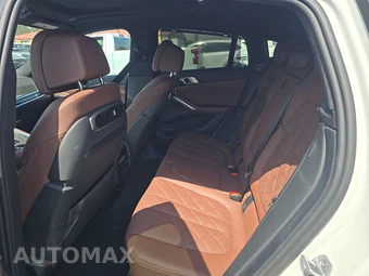2027 BMW X6 Sports Activity Coupe M60i xDrive – miniatura 13