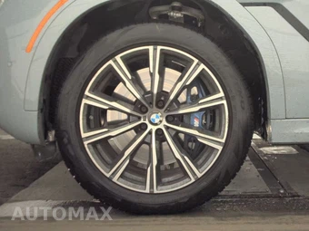 2027 BMW X6 Sports Activity Coupe M60i xDrive – miniatura 9