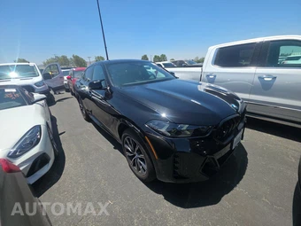 2027 BMW X6 Sports Activity Coupe M60i xDrive - miniatura 3