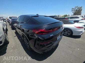 2027 BMW X6 Sports Activity Coupe M60i xDrive - miniatura 6