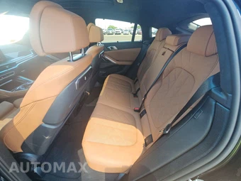 2027 BMW X6 Sports Activity Coupe M60i xDrive - miniatura 13