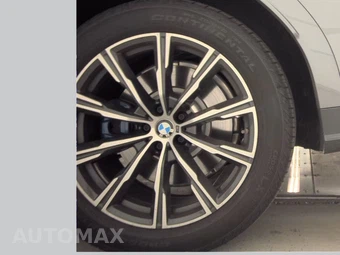 2027 BMW X6 Sports Activity Coupe M60i xDrive - miniatura 12