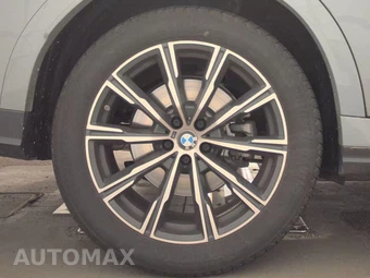 2027 BMW X6 Sports Activity Coupe xDrive40i - miniatura 11