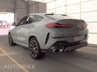 2027 BMW X6 Sports Activity Coupe xDrive40i - miniatura 8