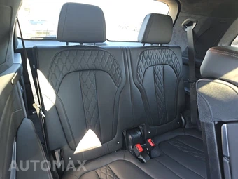 2027 BMW X7 M60i - miniatura 14