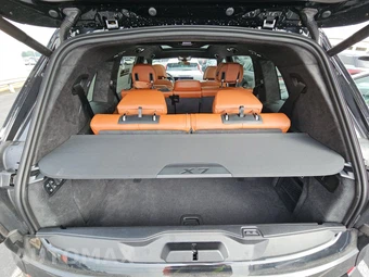 2027 BMW X7 M60i - miniatura 23