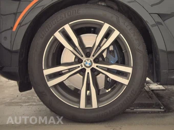 2027 BMW X7 M60i - miniatura 9