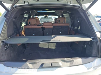 2027 BMW X7 M60i – miniatura 17