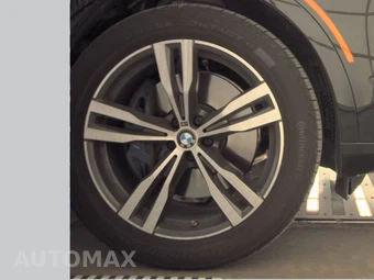2027 BMW X7 M60i - miniatura 10