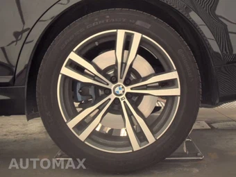 2027 BMW X7 M60i - miniatura 12