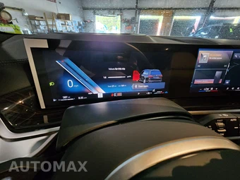 2027 BMW X7 xDrive40i - miniatura 11