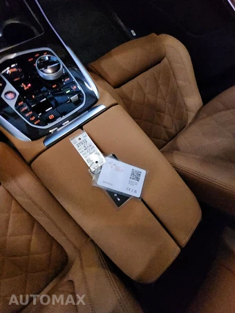 2027 BMW X7 xDrive40i - miniatura 14