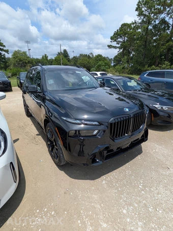 2027 BMW X7 xDrive40i - miniatura 2