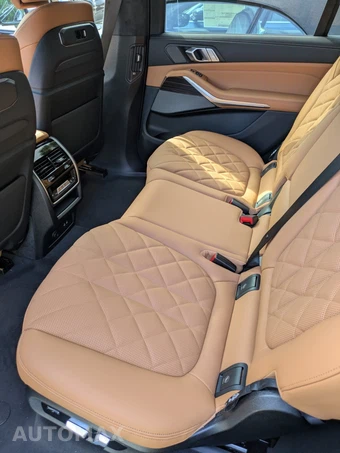 2027 BMW X7 xDrive40i - miniatura 6