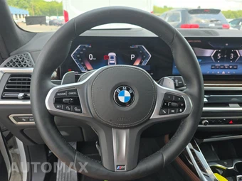 2027 BMW X7 xDrive40i - miniatura 10