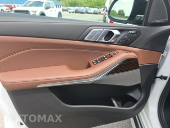 2027 BMW X7 xDrive40i - miniatura 9