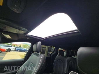 2027 Chrysler Pacifica Limited 121.6" WB - miniatura 11