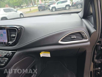 2027 Chrysler Pacifica Limited 121.6" WB - miniatura 20