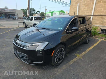 2027 Chrysler Pacifica Limited 121.6" WB