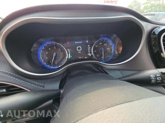 2027 Chrysler Pacifica Limited 121.6" WB - miniatura 9