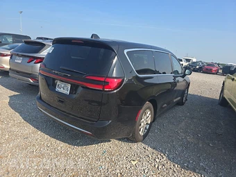 2027 Chrysler Pacifica Select 121.6" WB - miniatura 4