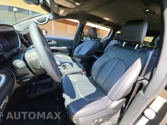 2027 Chrysler Pacifica Select 121.6" WB - miniatura 3